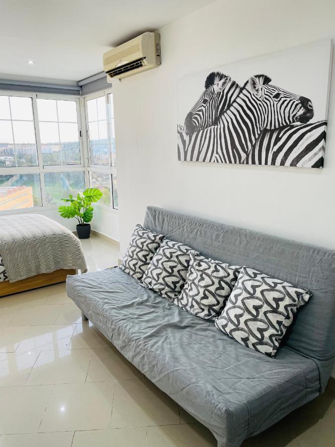 Apartamento La Torre 1337 Precioso, Moderno Y Con Piscina Торремолинос Экстерьер фото
